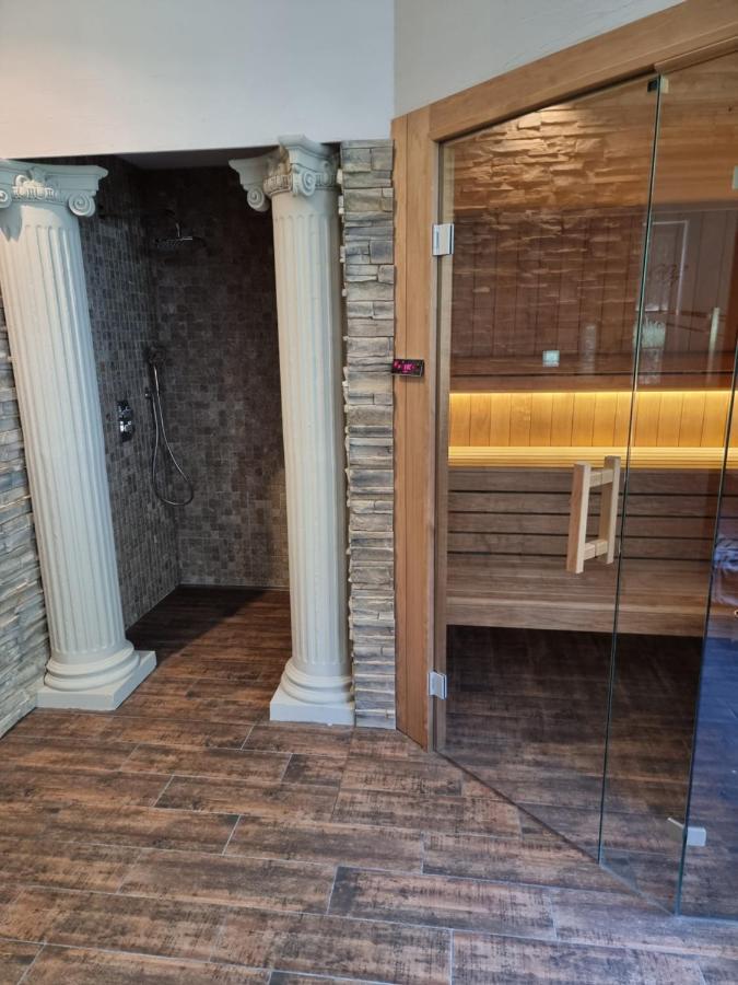 Dworek Za Lasem Hotel 3*