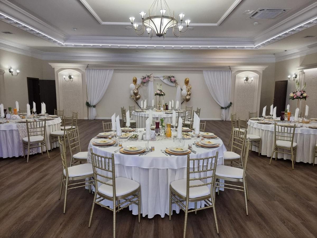 Dworek Za Lasem Hotel 3*